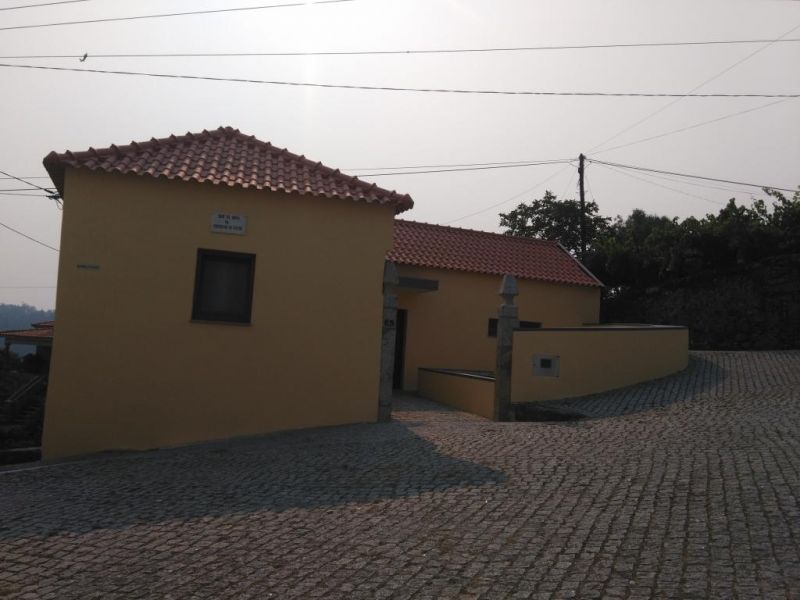 Pintura Exterior do Edif&iacute;cio Sede de Junta de Feitos