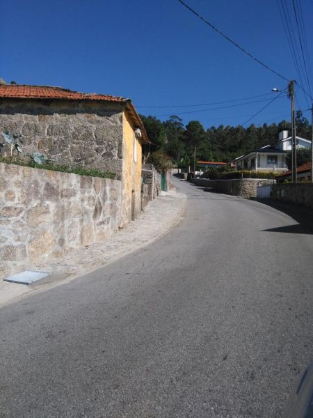  Pavimenta&ccedil;&atilde;o de Sobrelargura na Rua de Mareces em Vila Cova   