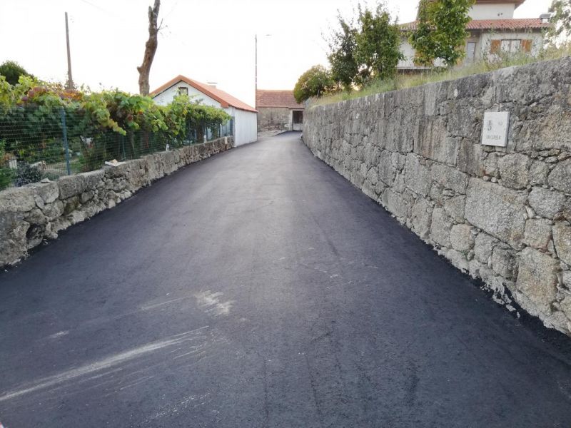 Pavimenta&ccedil;&atilde;o da Rua da Capela, em Vila Cova
